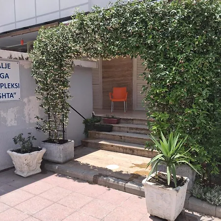 Fredi Fishta Apartment Velipojë